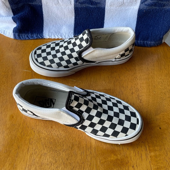 Vans - Picture 3 of 4